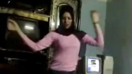 مسرت کے ساتھ مشت زنی کا فحش انتخاب اپنے آدمی کا رکن۔. دانلود فیلم پورن جوان